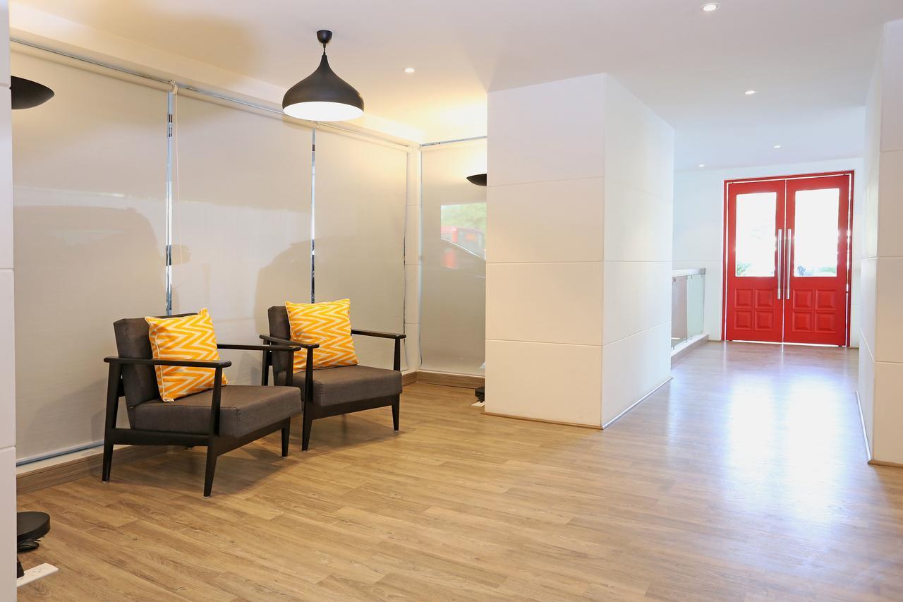 מלון ניו דלהי Oyo Townhouse 015 Lajpat Nagar מראה חיצוני תמונה